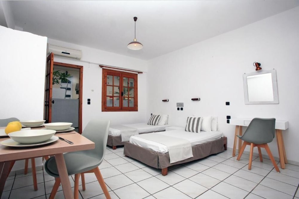 Iraklis Apartments 15/50