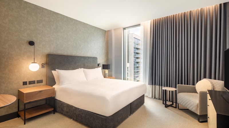 Hilton Woking 6/48