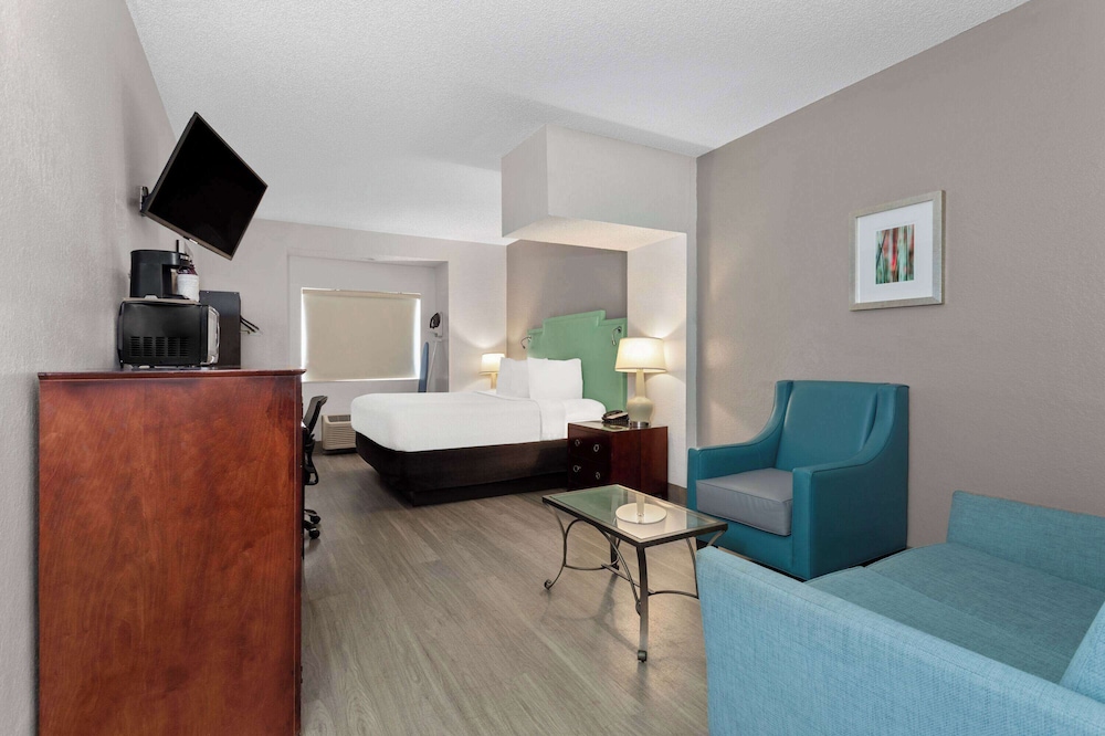 Baymont by Wyndham Orlando-International Dr-Universal Blvd 34/50