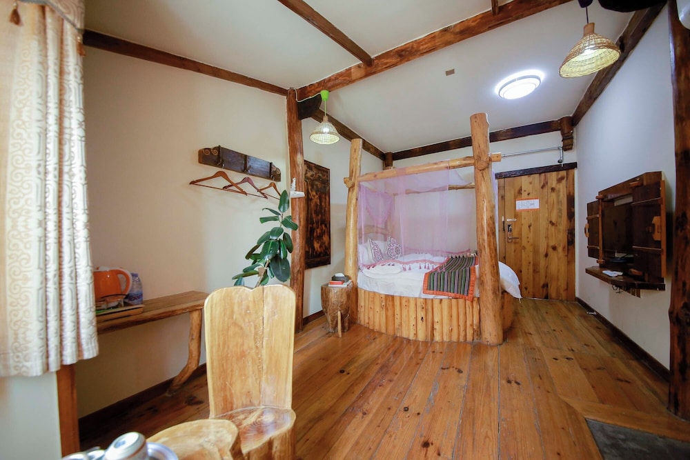 Xiangxi Dreamweaver Inn 43/50