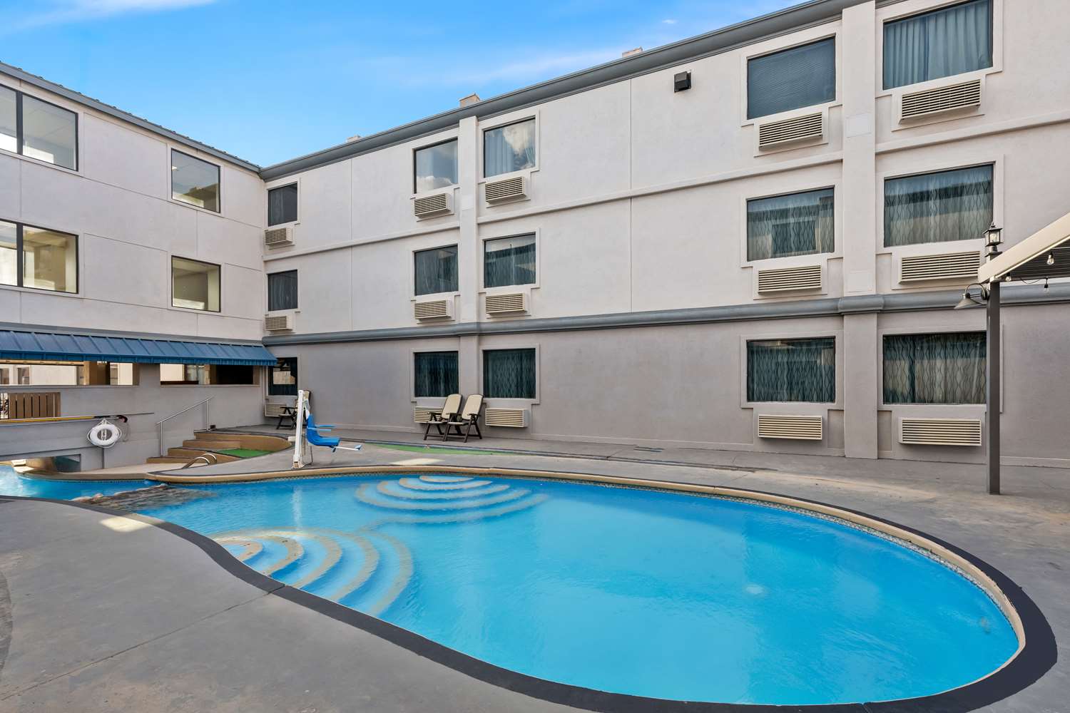 SureStay Plus By Best Western Lubbock Medical Center 42/42