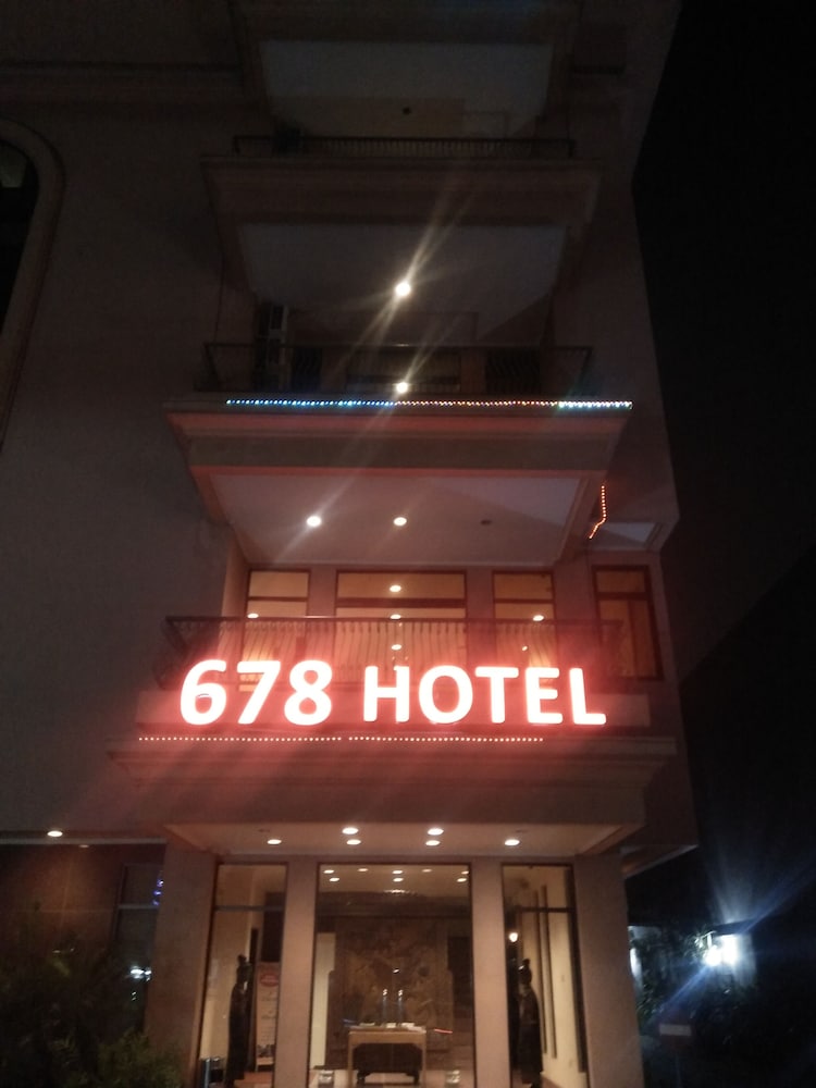 Hotel 678 Kemang 1/33