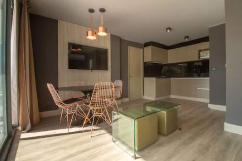 One Nk Apartments 24/31