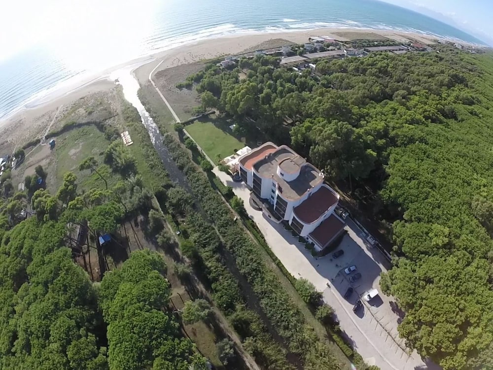 Parco Dei Principi 50/53