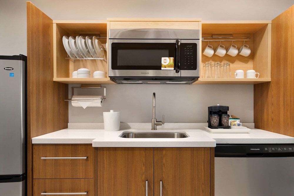 Home2 Suites By Hilton-Roanoke 36/52