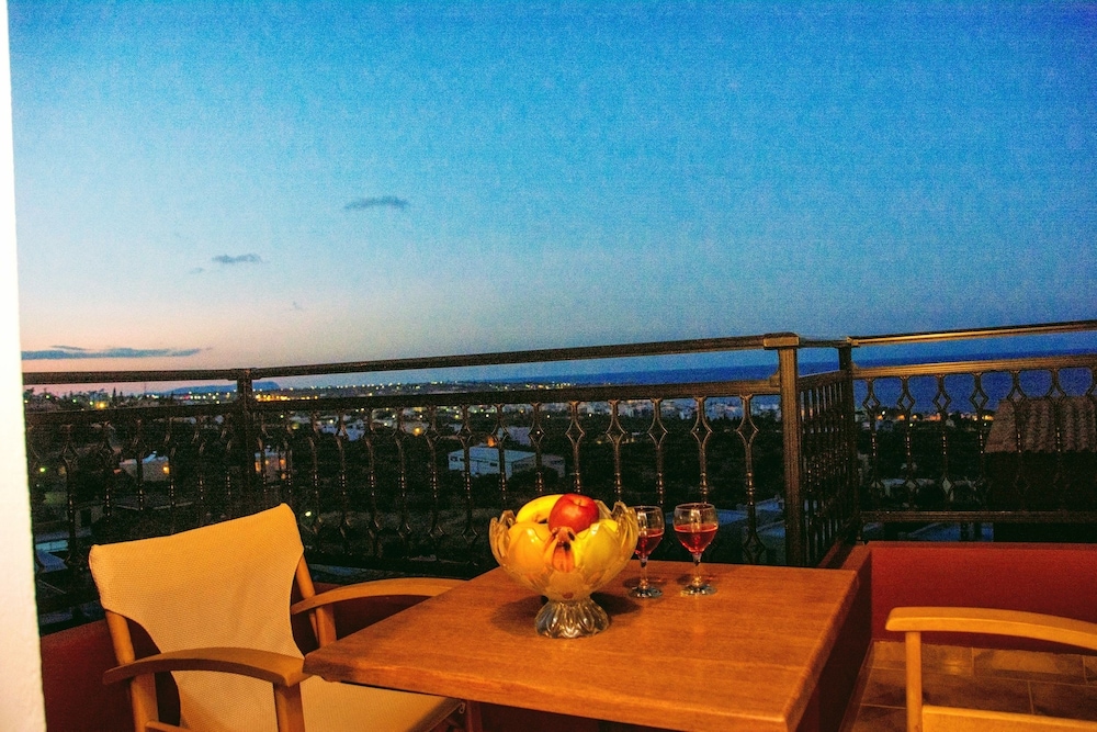 Hotel Ippolity Village 48/71