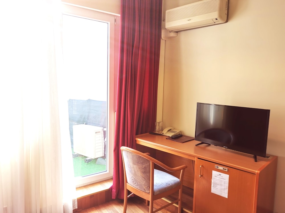 Haydn Hotel 35/50