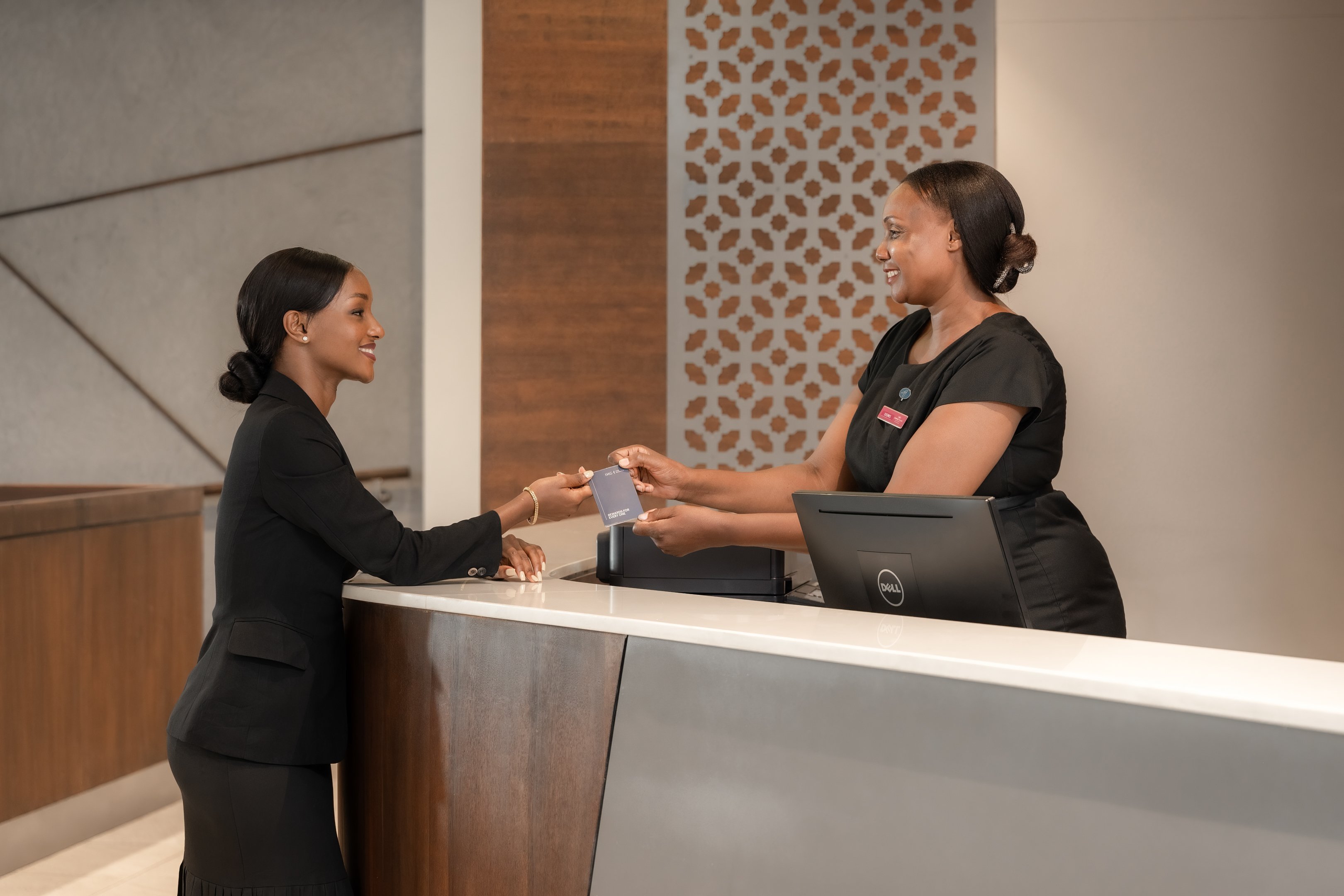 Crowne Plaza Dar Es Salaam 11/74