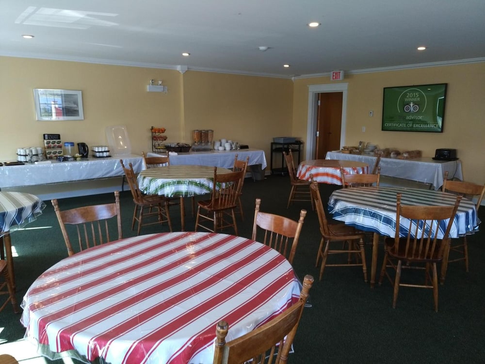 Grenfell Heritage Hotel & Suites 14/30