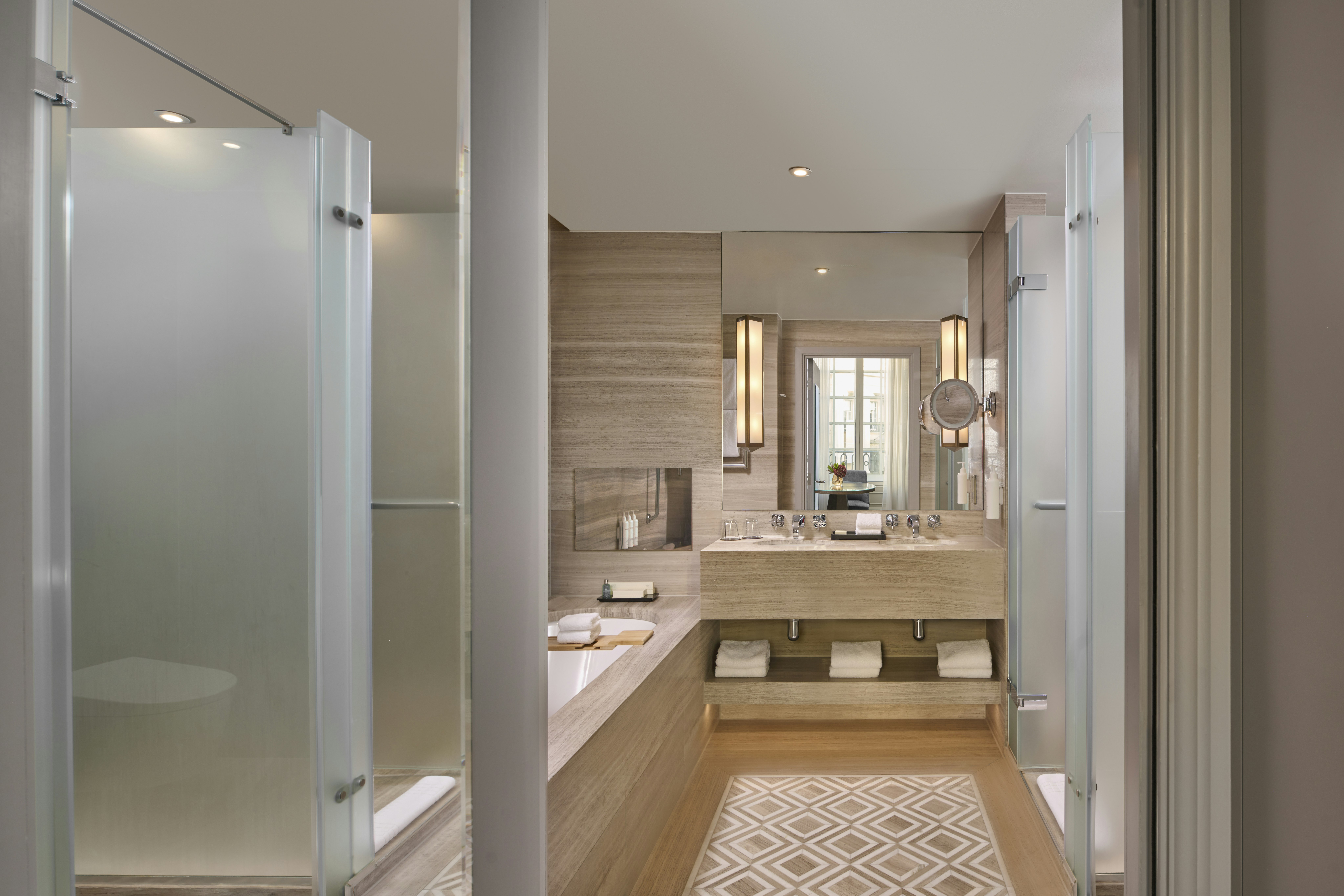 The Trafalgar St. James London, Curio Collection by Hilton 30/30