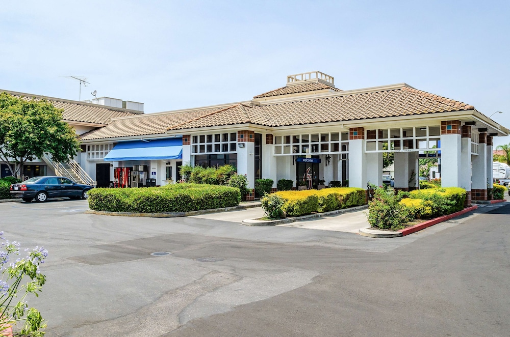 Motel6 Oakdale, CA in OAKDALE - CA