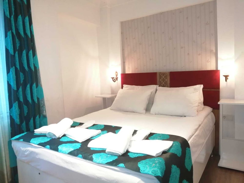 MINEL HOTEL 2/55