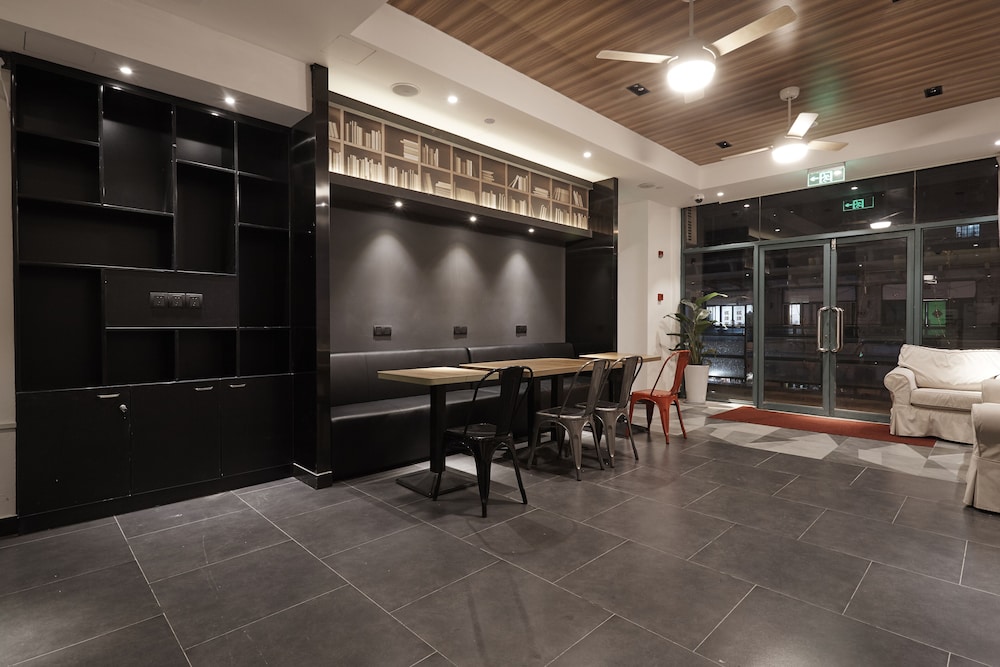 Shanghai Meego Yes Hotel 35/48