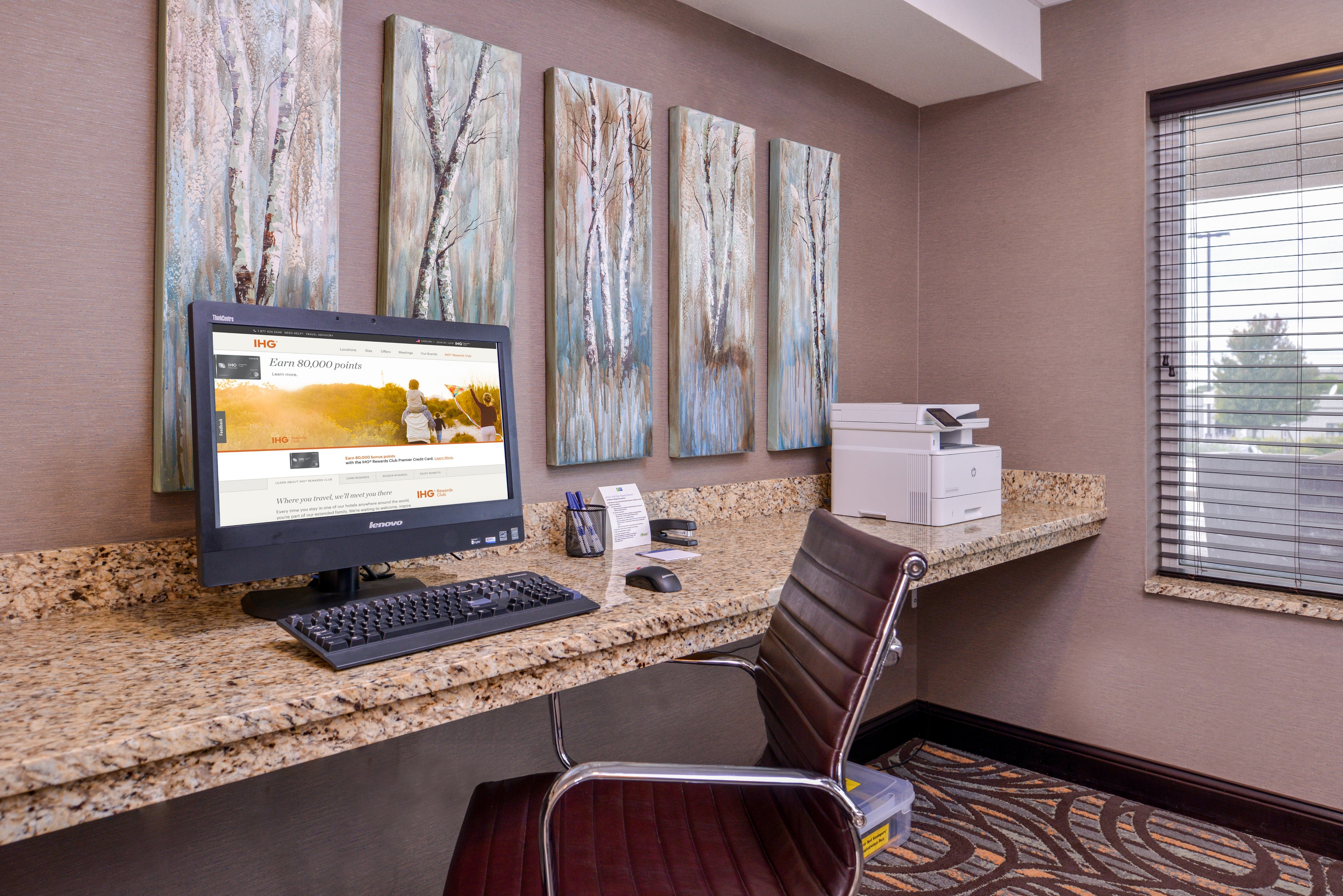 Holiday Inn Express Hotel And Suites Emporia Northwest 40/45