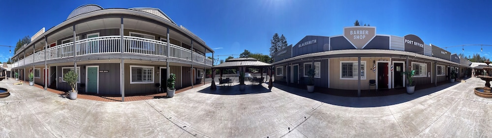 The Old West Inn 1/57