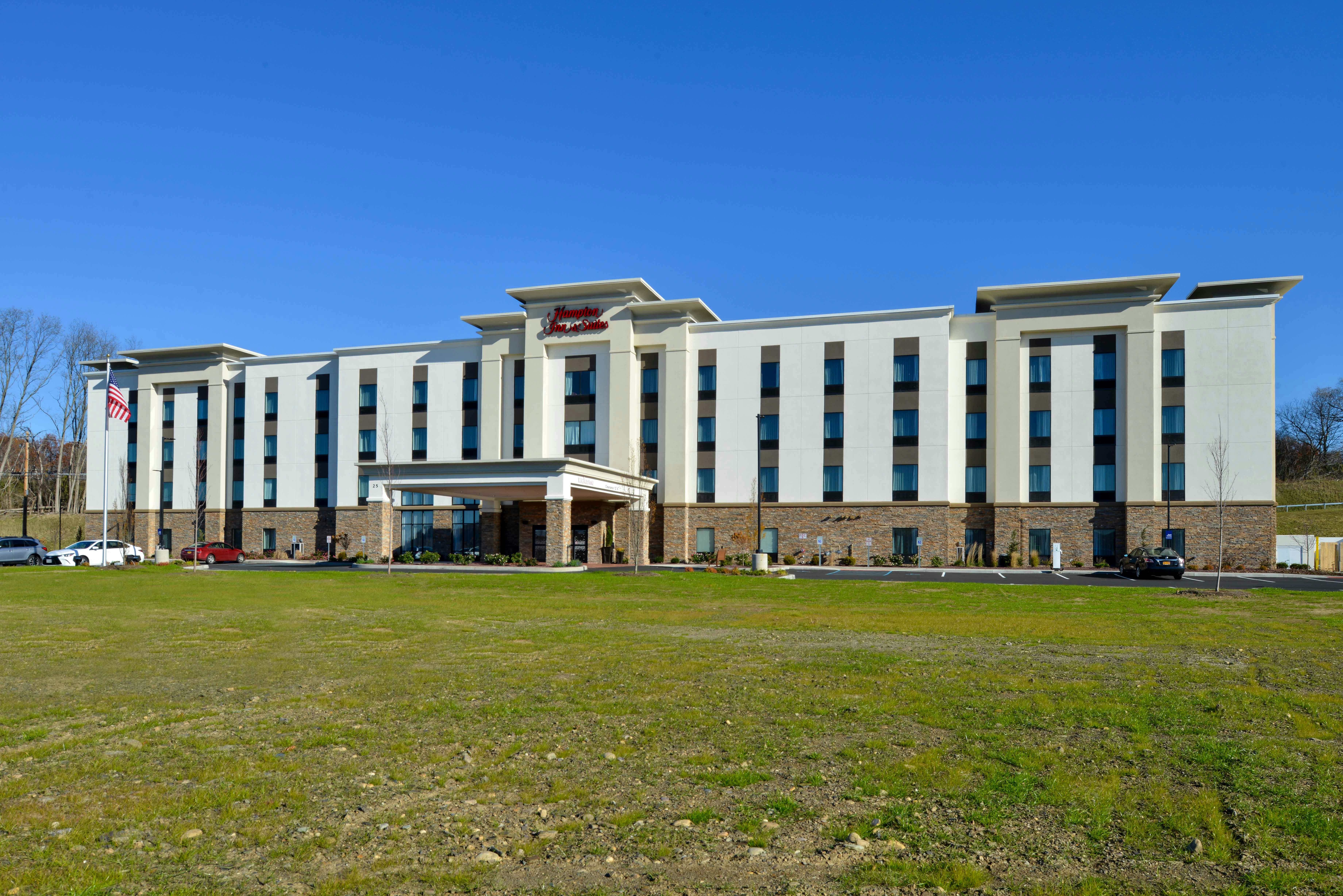 Hampton Inn & Suites Albany/East Greenbush 46/46