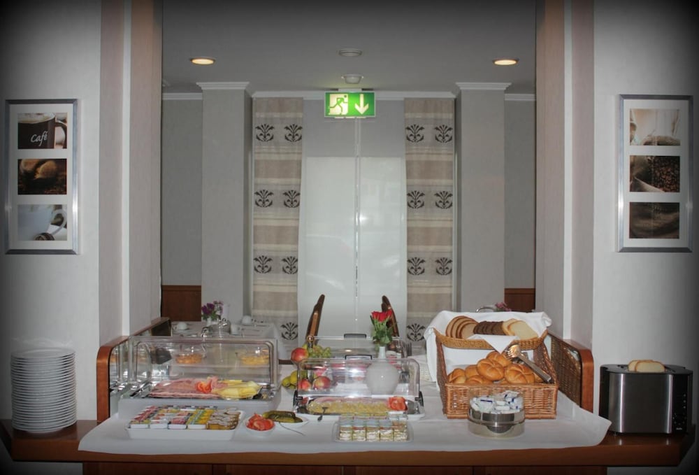 Hotel Alina 6/20