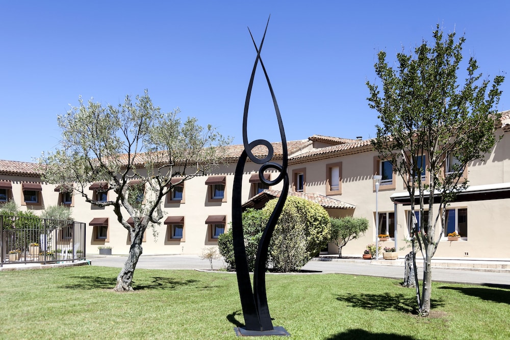 HOTEL LE MAS DE JOSSYL 18/37