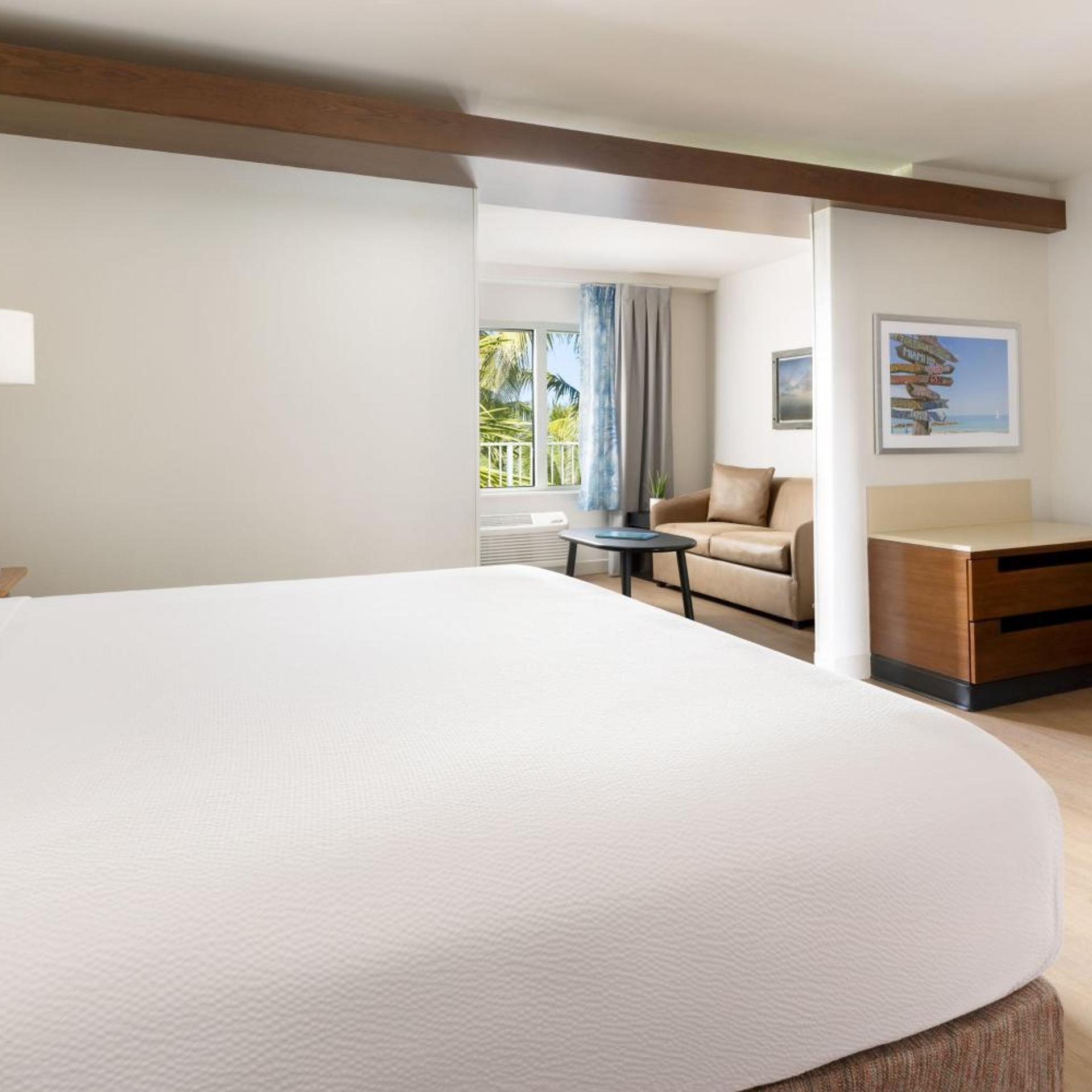 Premium, Suite, King Bed, Sofa