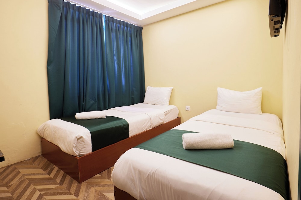 Fast Hotel Setapak Near Tunku Abdul Rahman UMT KL 17/41