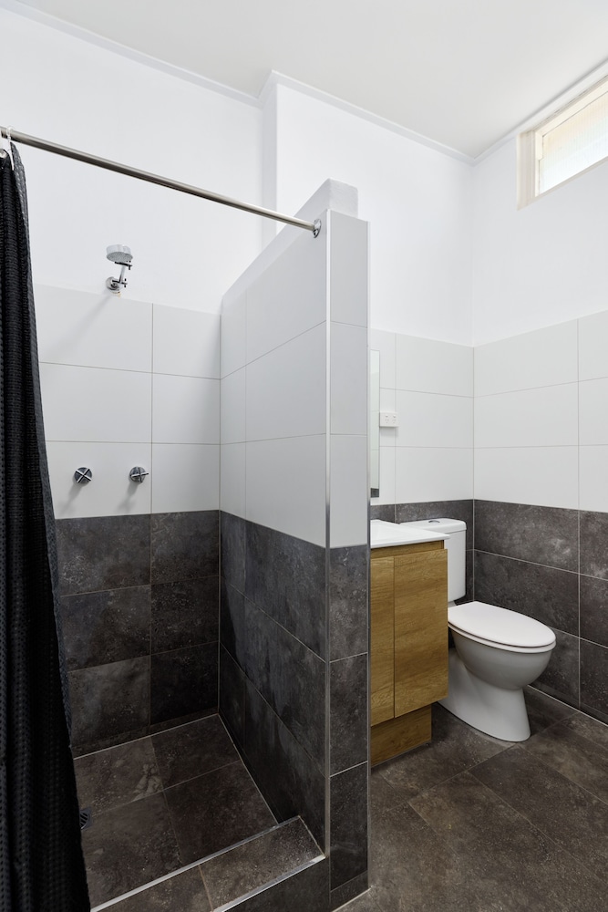 Inala Hotel 29/31