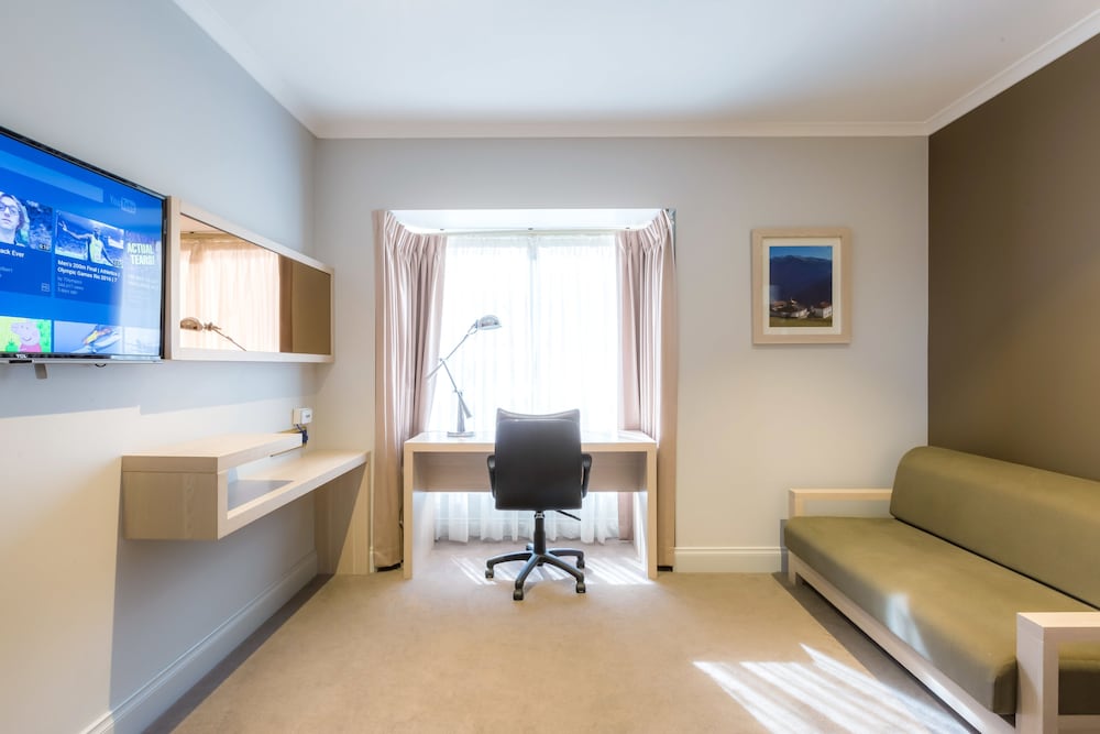 The Waverley International Hotel 27/45