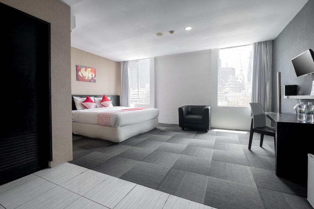 OYO 472 Hotel Asyra 12/16