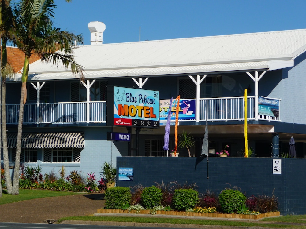 Blue Pelican Motel 9/45