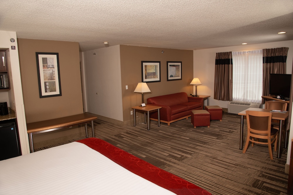 Northfield Inn Suites Conference Center 23/63