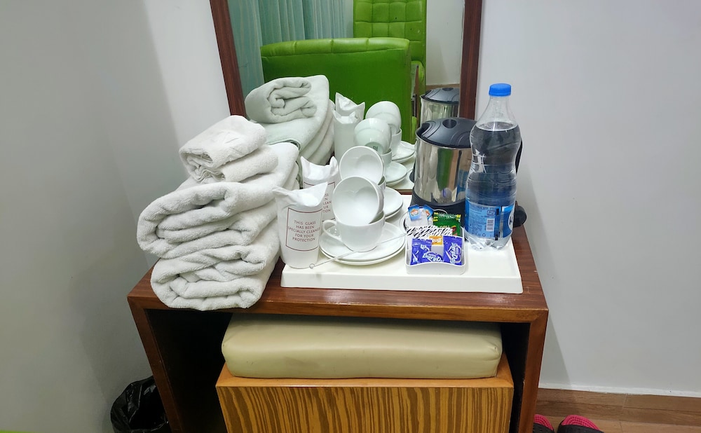 Hotel Sarla Regency 30/47