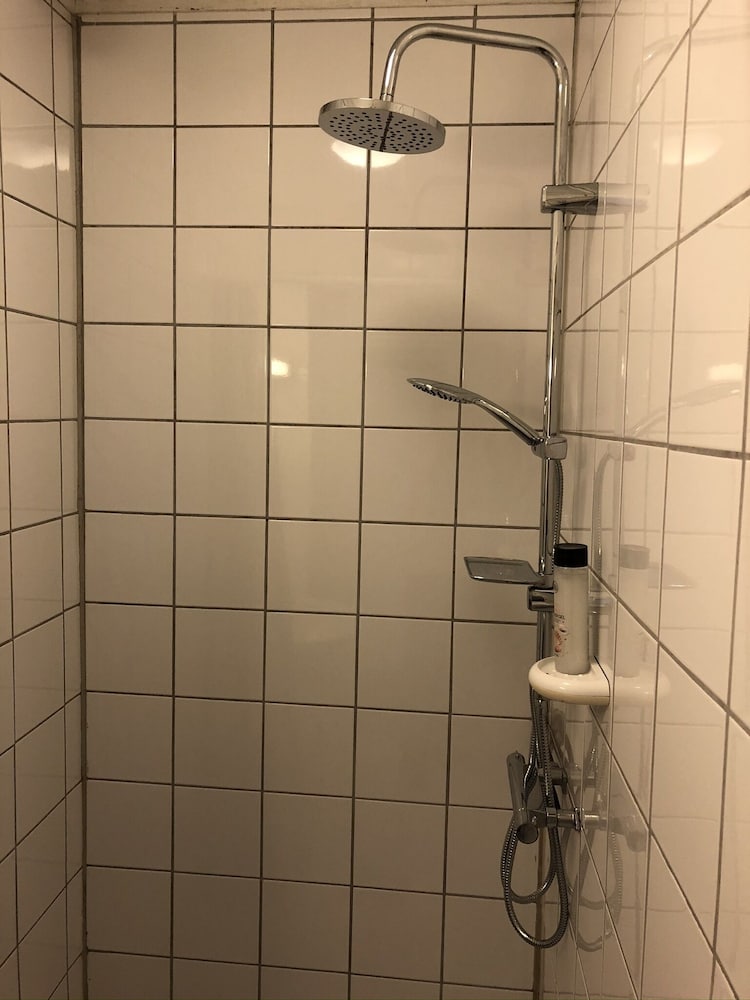 Ami Hotel 23/50