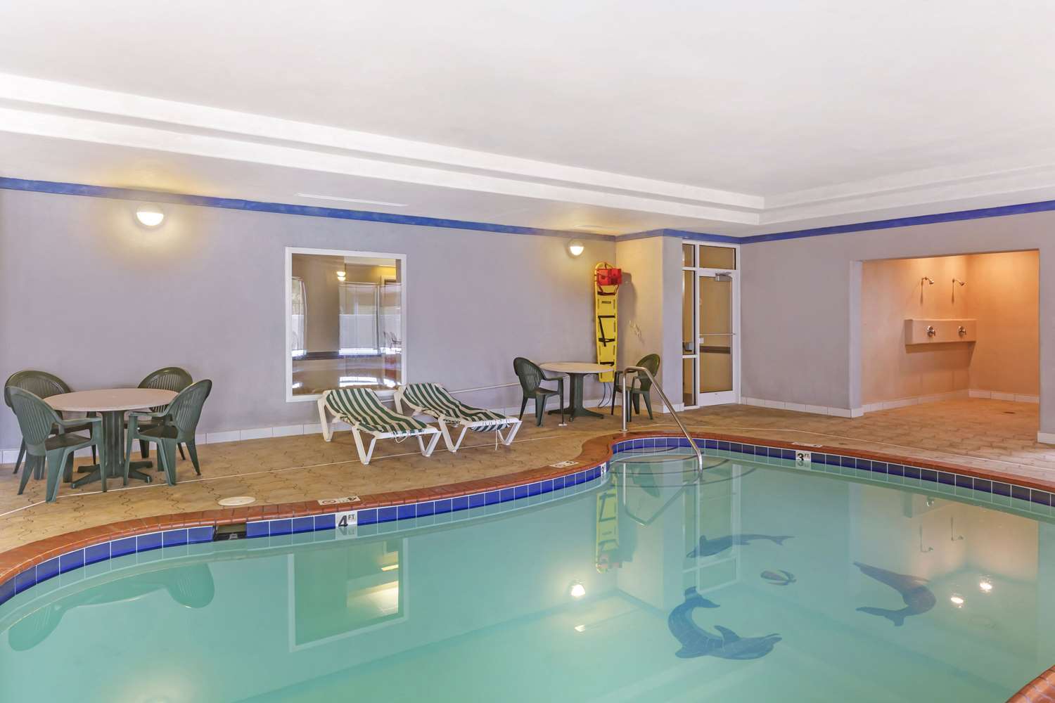 Comfort Inn & Suites Chesapeake - Portsmouth 24/33