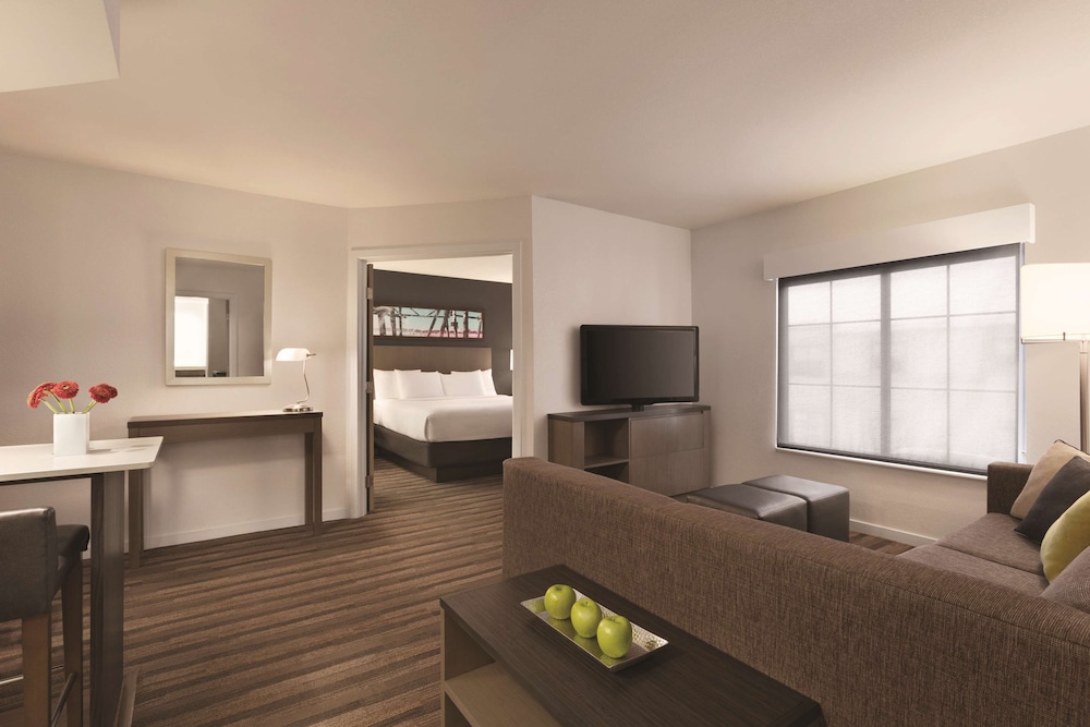 Hyatt House Boston/Burlington 39/72