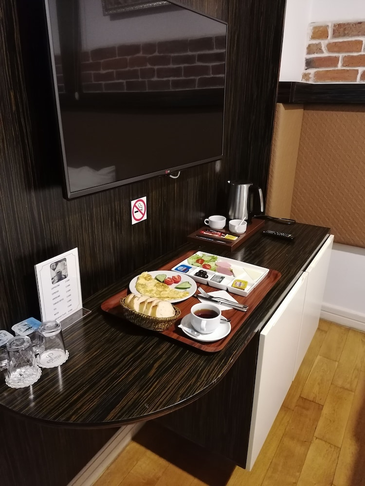 Ottopera Hotel 8/40