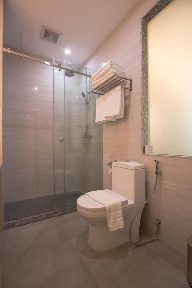 غرفة ديلوكس بسريرين منفصلين، Elegant Bangkok Hotel 9/9