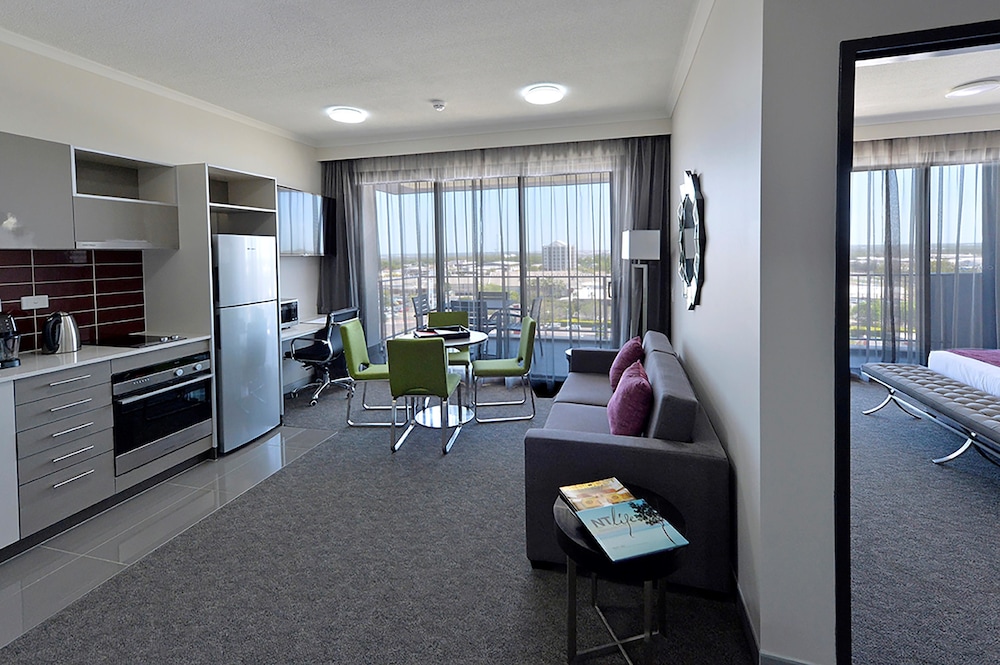 Rydges Palmerston 37/64