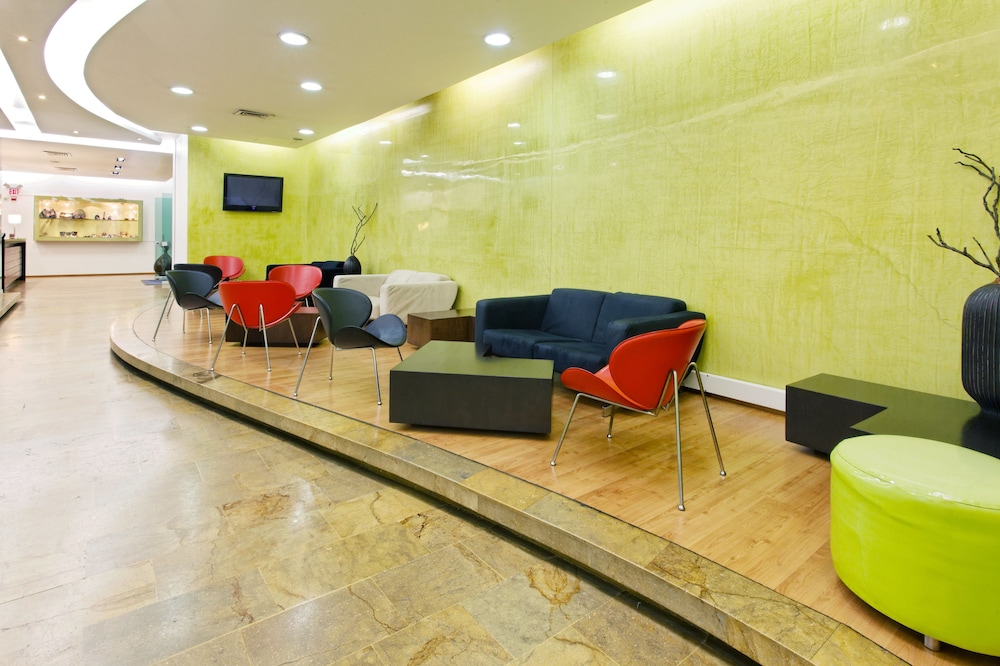 HOLIDAY INN EXPRESS MEDELLIN 49/65
