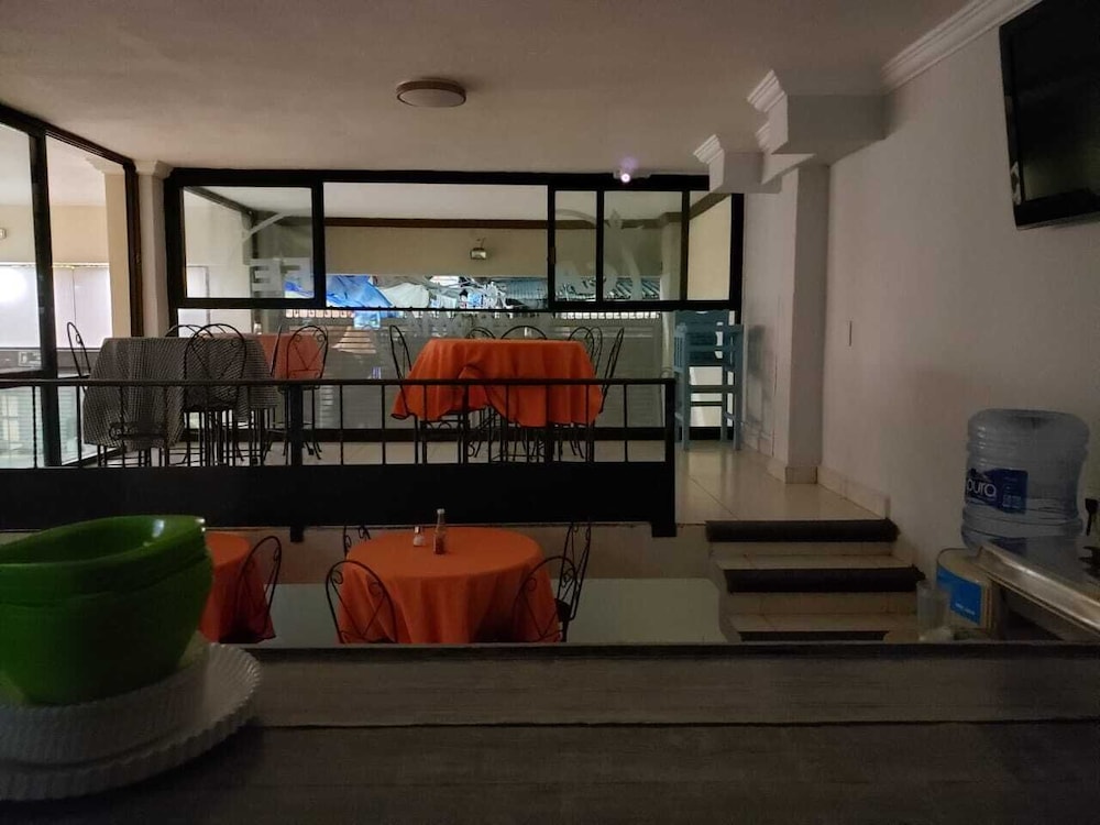 Hotel Esmeralda's 19/31