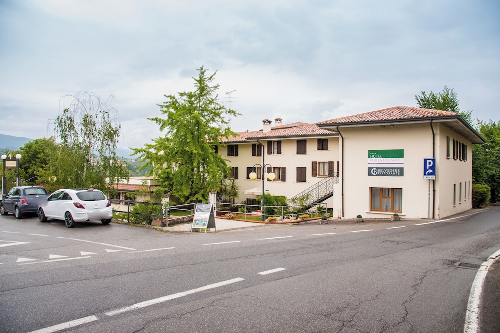 AHG Golf Hotel Porta del Sole 73/85