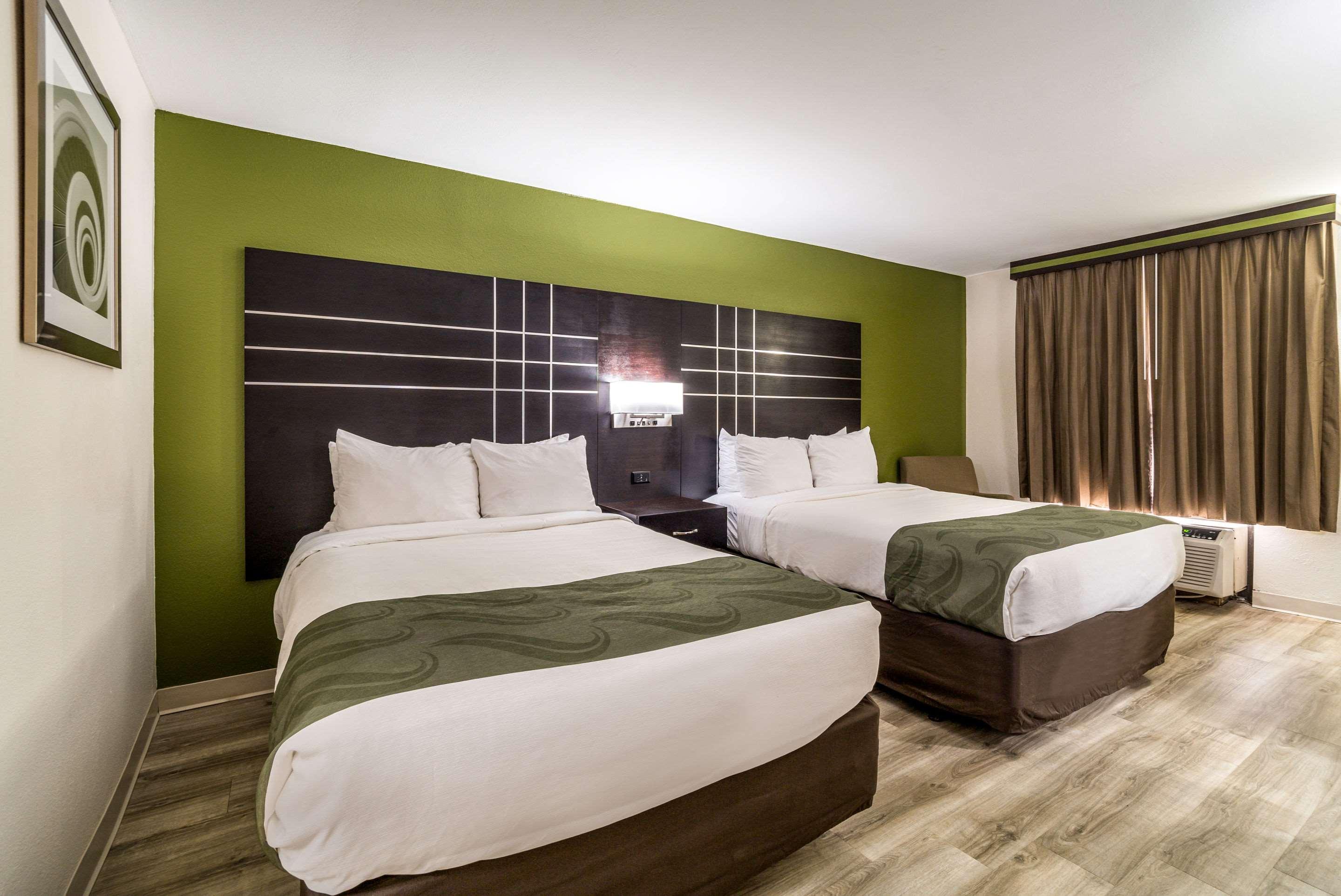 ROOM, 2 DOUBLE BEDS