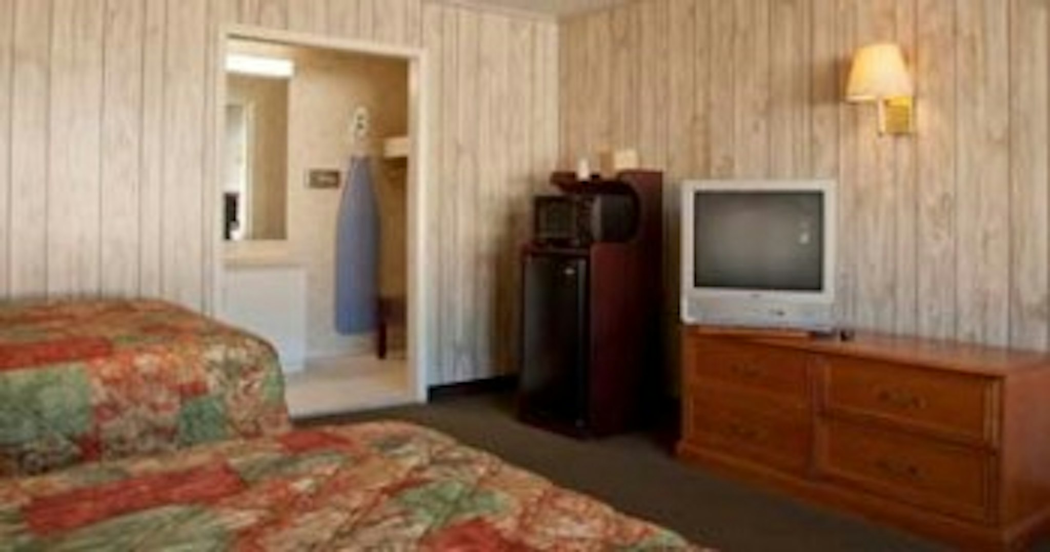 Mount Vernon Inn 23/24