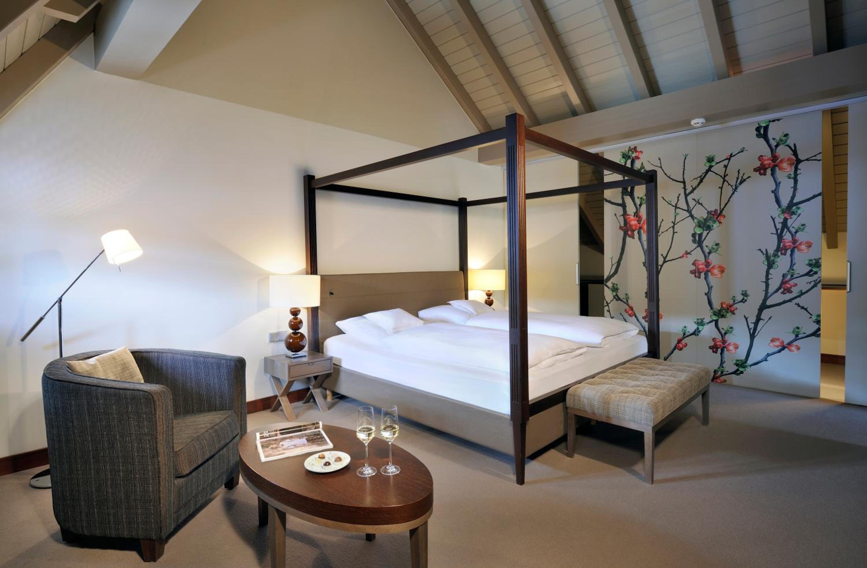 2 Bedrooms, Maisonette, Suite