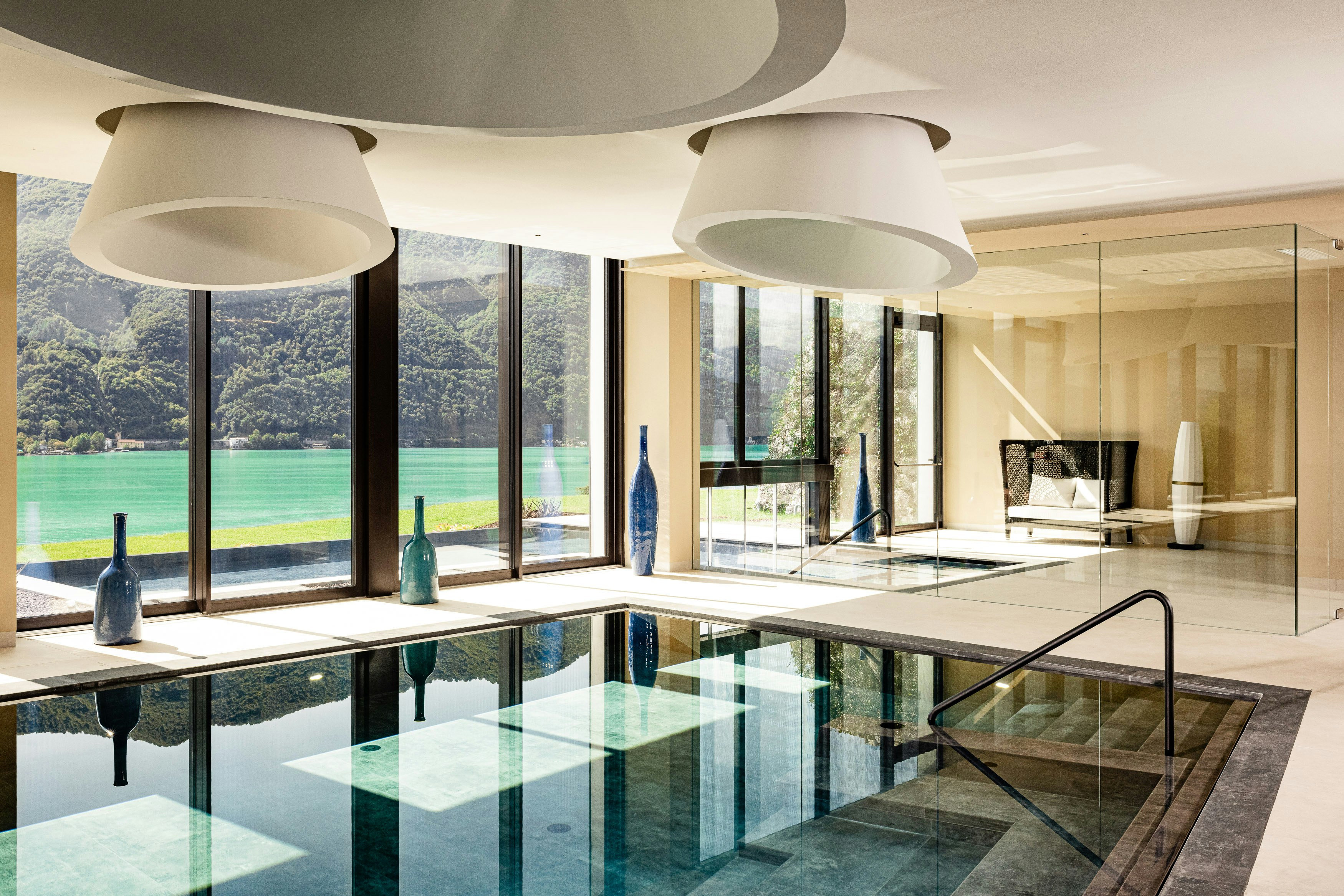 ARIA Retreat and SPA 33/65