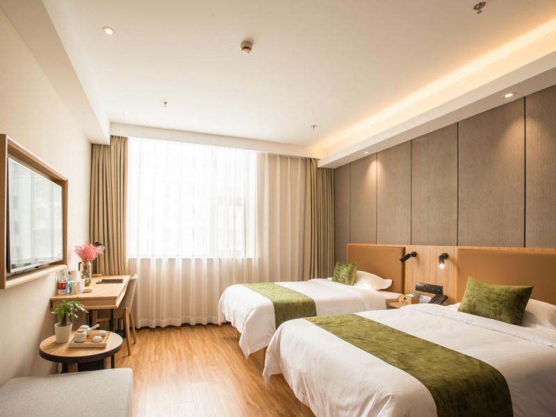 Room at GreenTree Inn Nantong Railway Station Express Hotel, NANTONG
