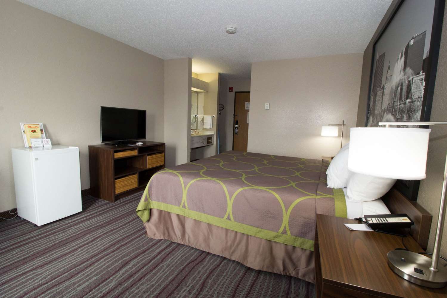 Super 8 by Wyndham Chicago O'Hare Airport 23/63