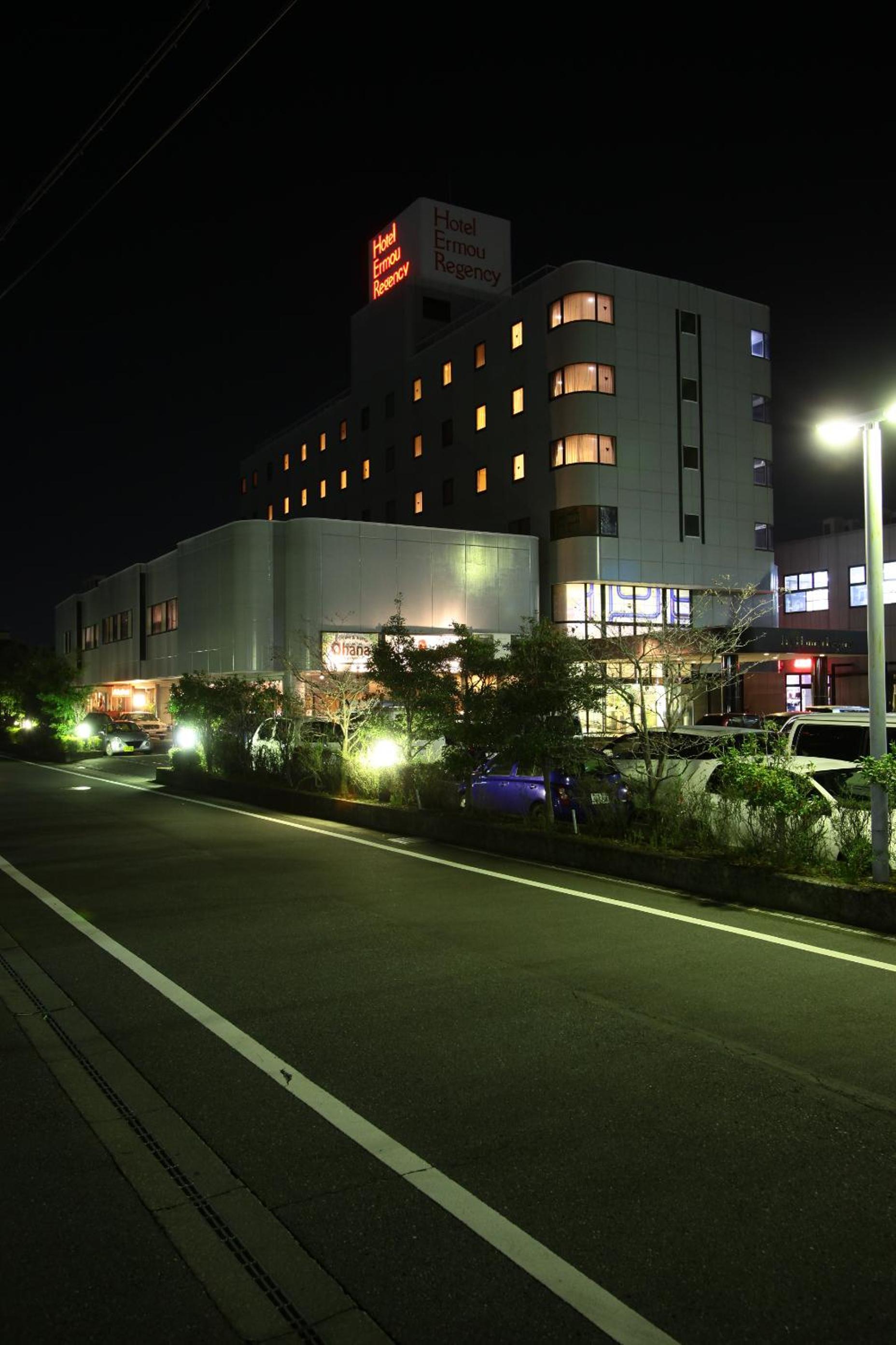 Hotel Elm Regency 4/48