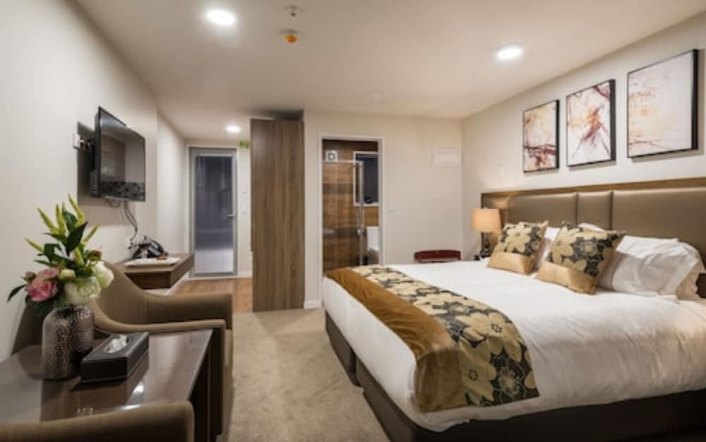 Golden Star Motel 15/39