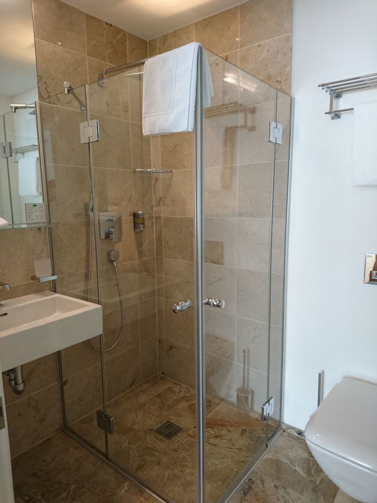 Businesshotel Lux 46/50
