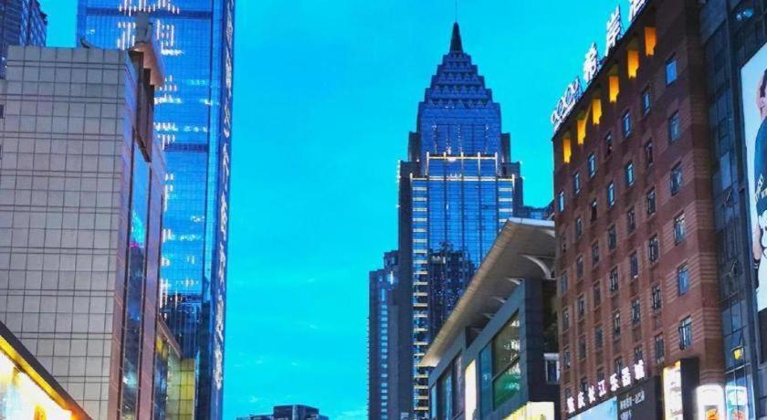 Xana Hotelle (Jiefangbei Pedestrian Street Zhongxin) 48/50
