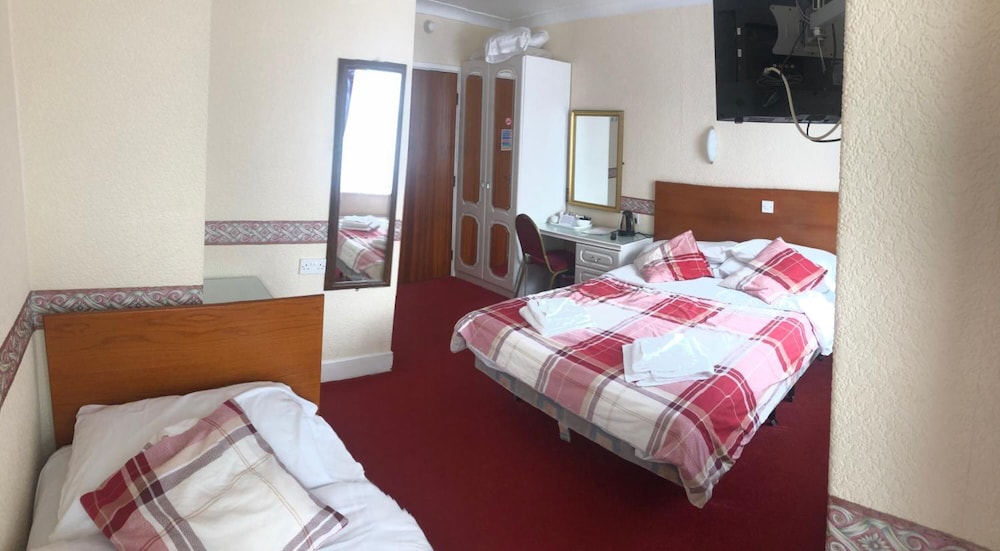 Silversands Hotel 10/37